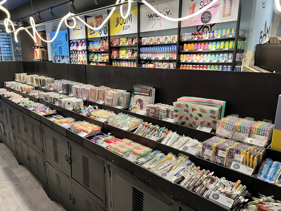 Interno reale di un negozio WILLY, dall’archivio fotografico franchising